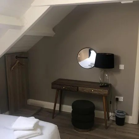 Wells House & Gardens Self Catering Sleeps 8 The Forge * Glenranny